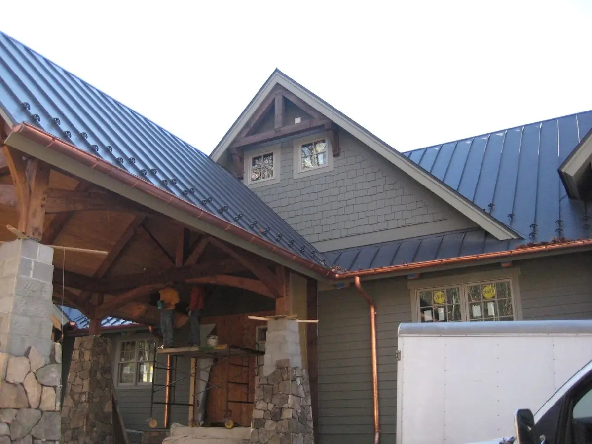 Craftsman Roofing team delivering quality roofing work in John Town